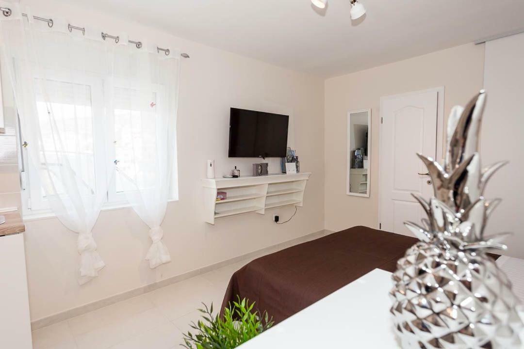Studio Apartment Dada Primošten Eksteriør billede